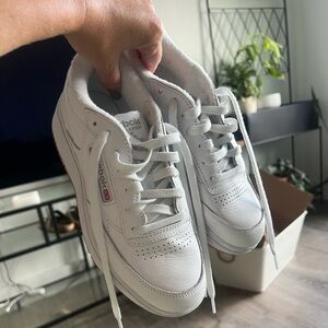 Reebok Classics size 7
